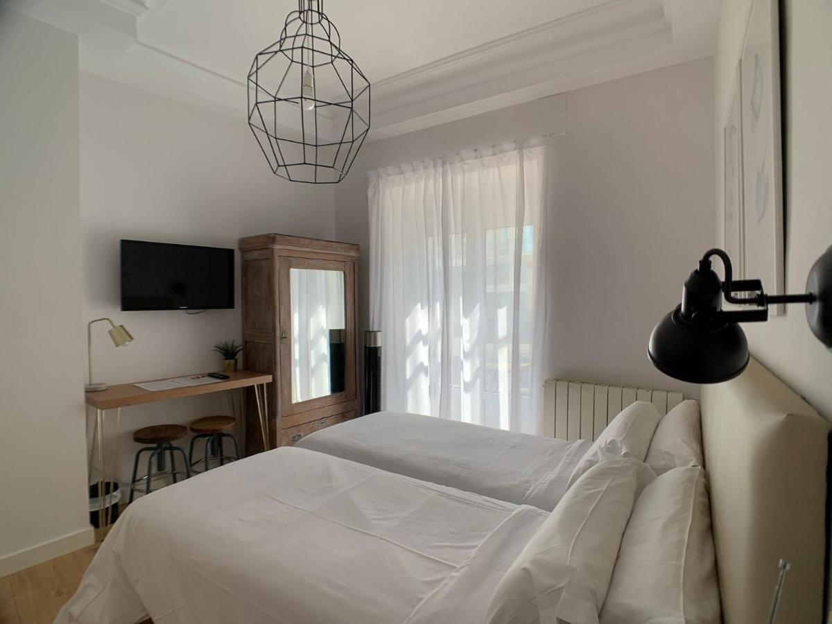 Pension Boutique Dona Urraca Бургос Экстерьер фото