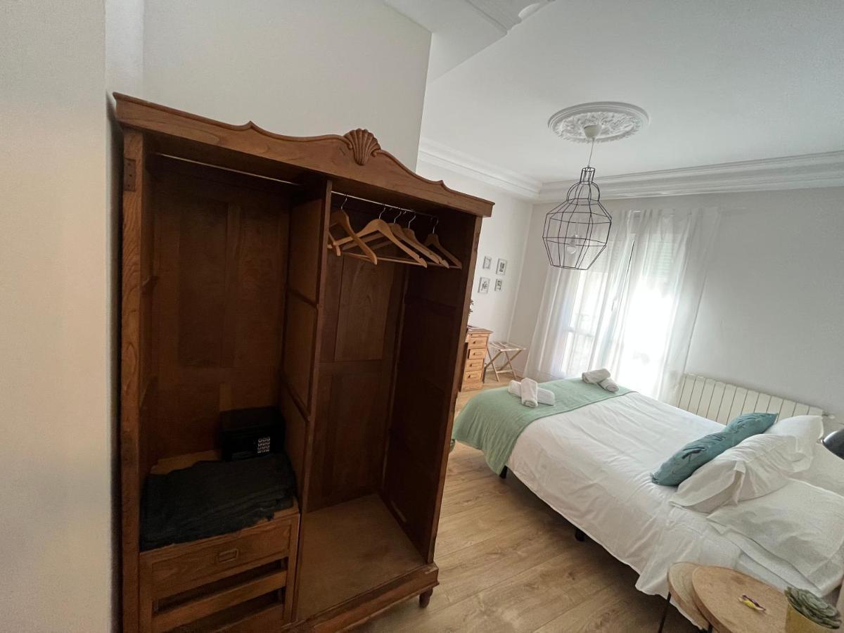 Pension Boutique Dona Urraca Бургос Экстерьер фото