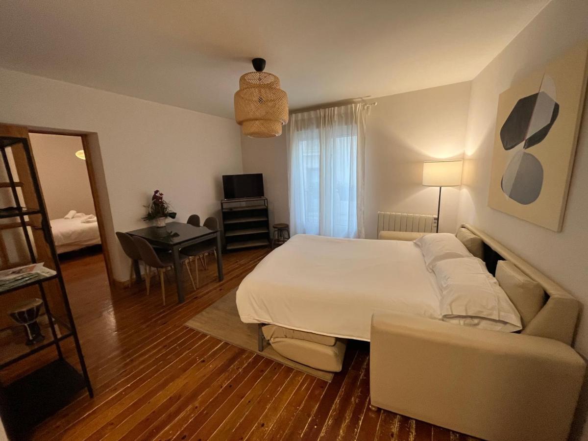 Pension Boutique Dona Urraca Бургос Экстерьер фото