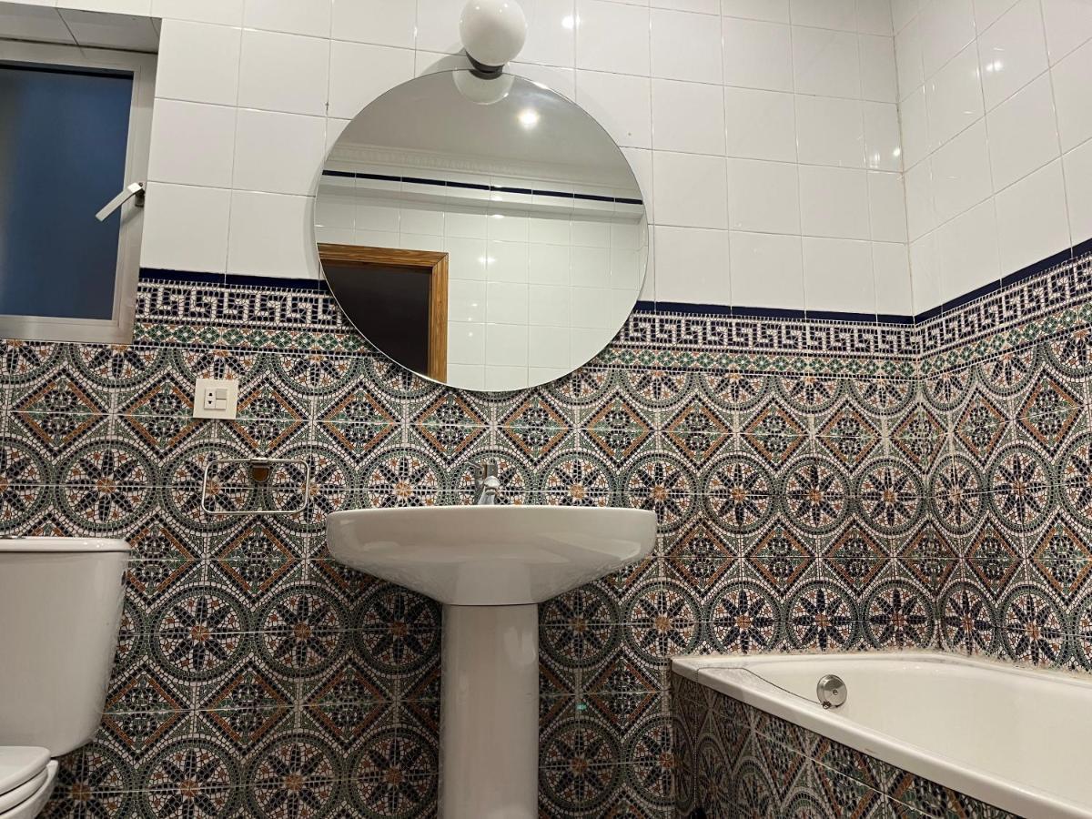 Pension Boutique Dona Urraca Бургос Экстерьер фото